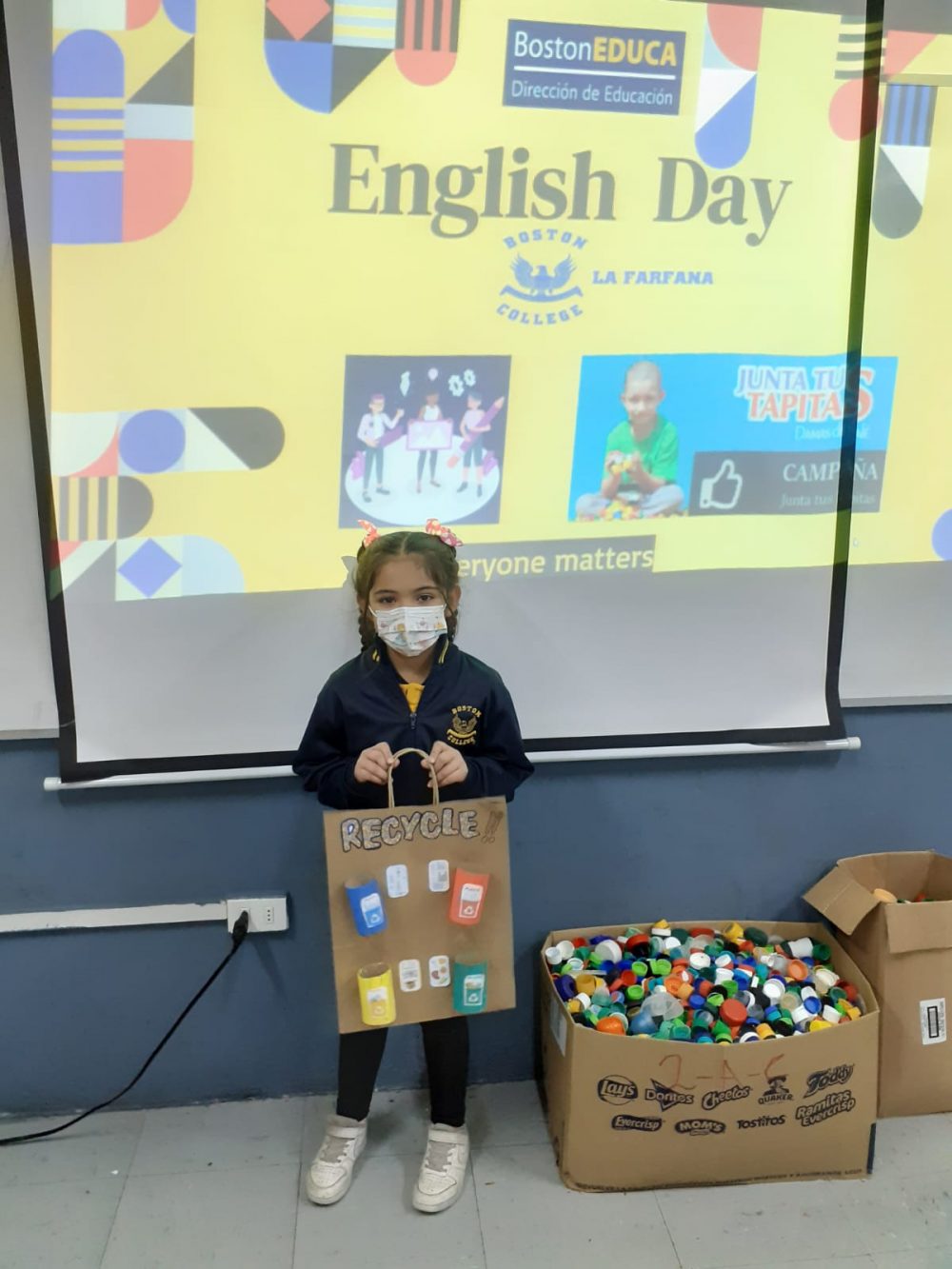 English Day: <em>Help us to help others</em>