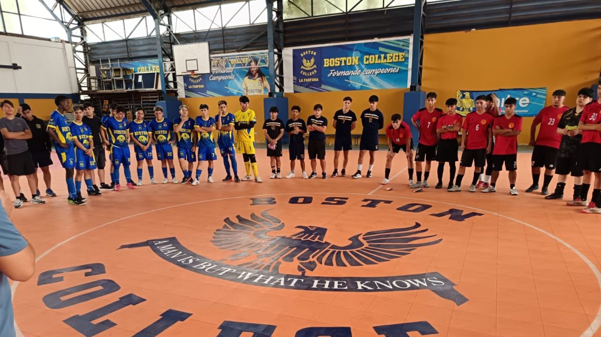 Boston College La Farfana es el campeón invicto del Torneo Embajadores del Futsal Varones Sub 18