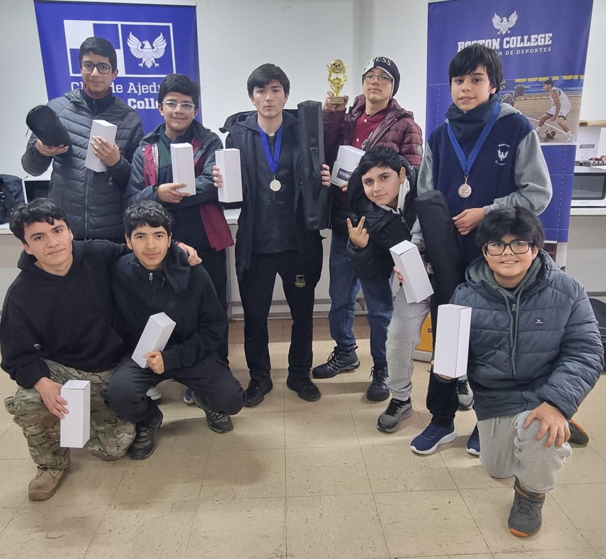 Esteban Huincahue se coronó campeón del XIII Torneo de Ajedrez Boston College
