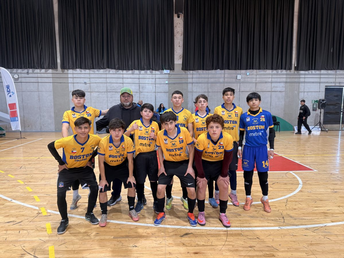 Nuestro colegio cierra una histórica campaña con el subcampeonato regional de Futsal en los Juegos Deportivos Escolares
